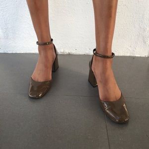 Cute shiny heels  - moving away make an offer